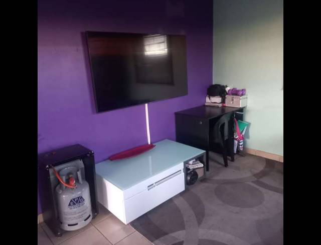 3 BEDROOM HOUSE TO LET IN KOSMOSDAL